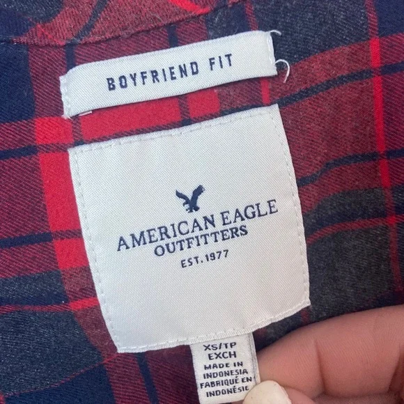 AE Boyfriend Fit Button Down Flannel - Picture 4 of 9